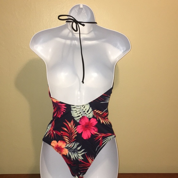 Victoria’s Secret PINK One Piece Floral Swimsuit - Picture 2 of 4